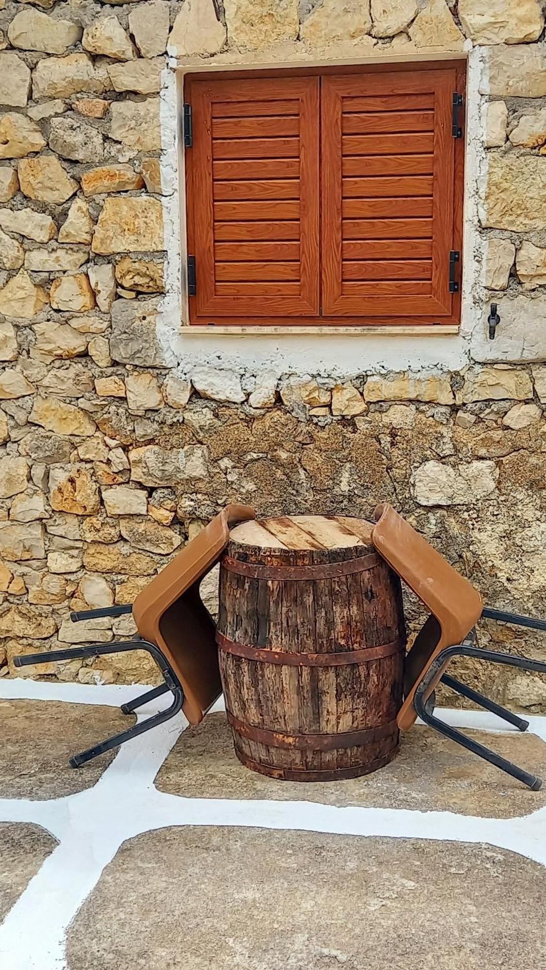 Amphora Guesthouse Himare Quarto foto